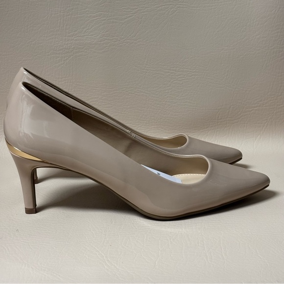 Liz Claiborne Gracie Nude Pumps Gold JeweledMemory Foam Shoes Size 11M - Picture 1 of 12
